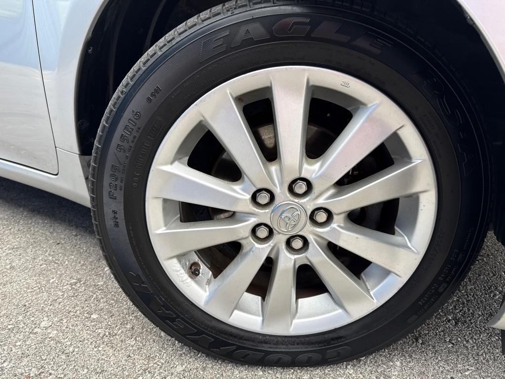 Toyota Corolla  2010