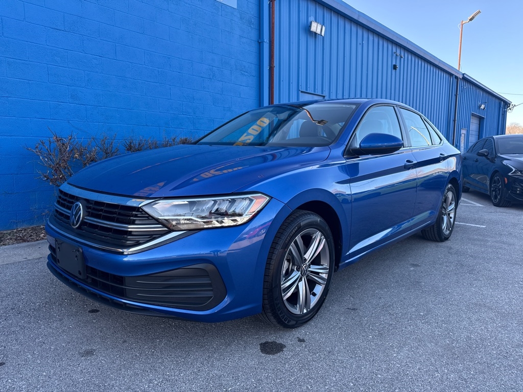 Volkswagen Jetta SE 4D Sedan at 2024