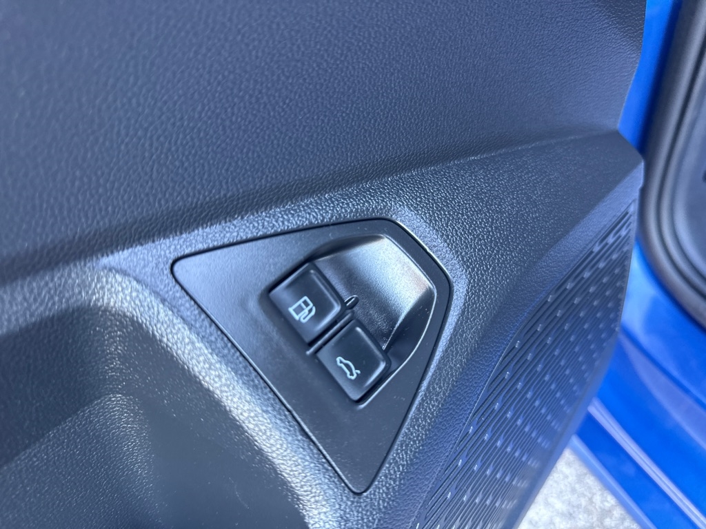 Volkswagen Jetta SE 4D Sedan at 2024