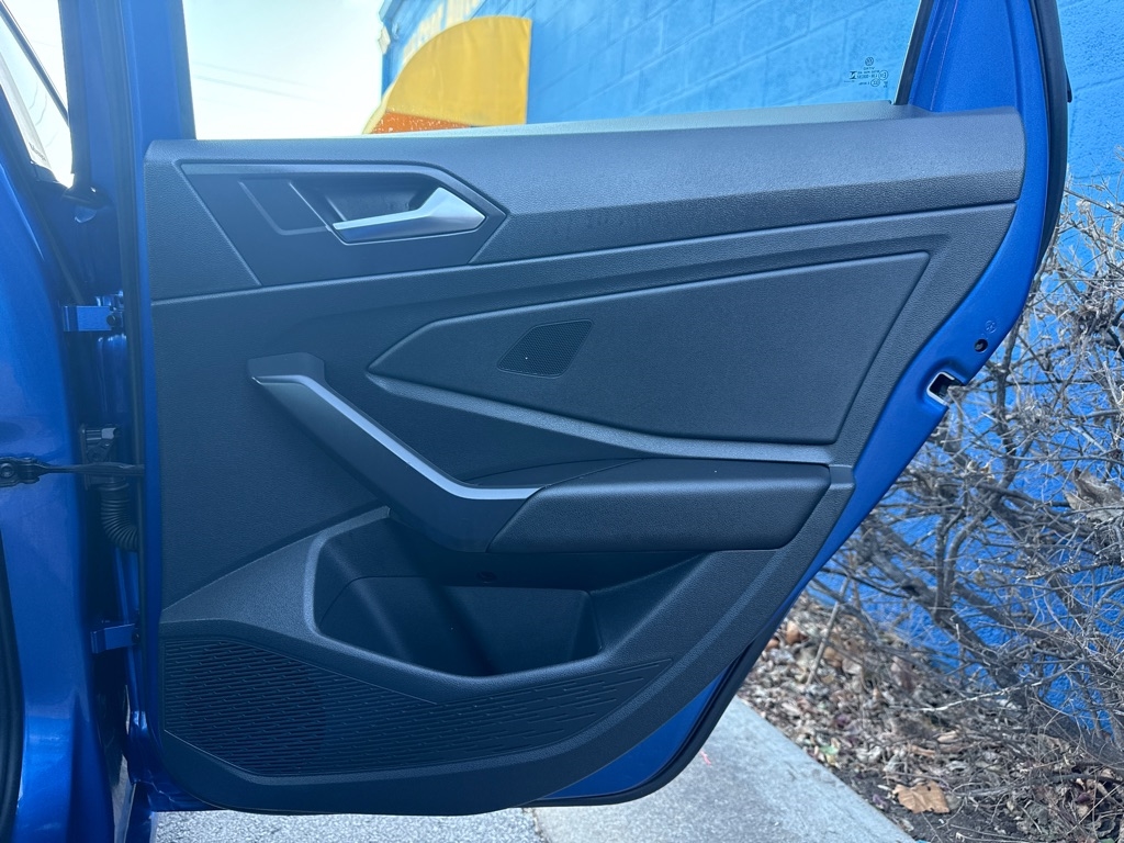 Volkswagen Jetta SE 4D Sedan at 2024