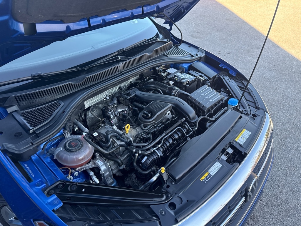 Volkswagen Jetta SE 4D Sedan at 2024