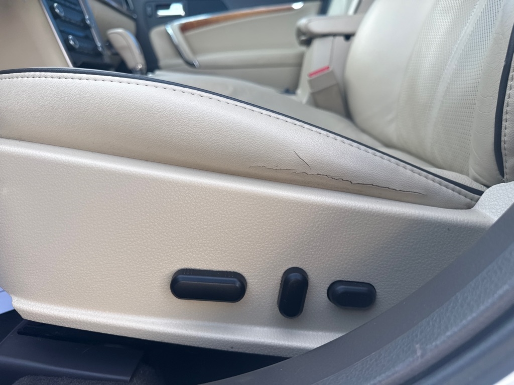 Lincoln MKZ 4dr Sdn Hybrid FWD 2012