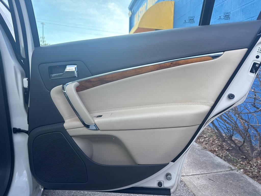 Lincoln MKZ 4dr Sdn Hybrid FWD 2012