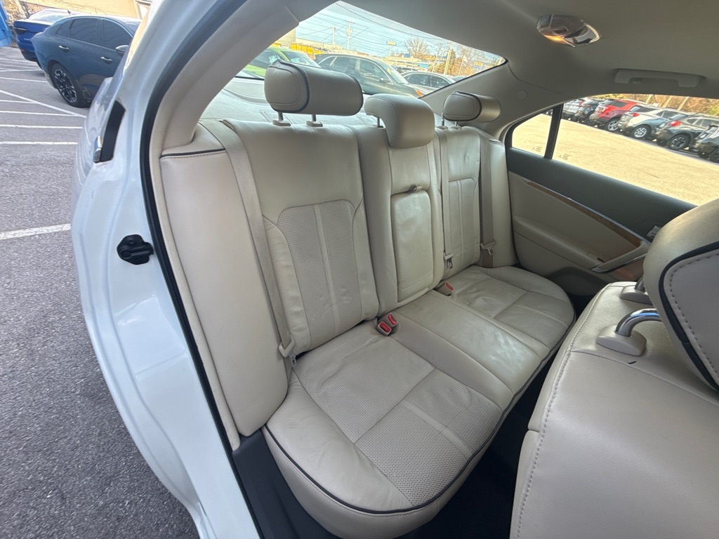 Lincoln MKZ 4dr Sdn Hybrid FWD 2012