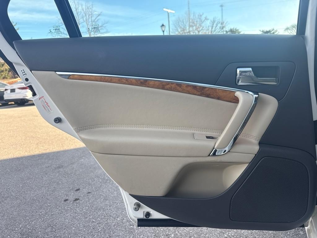 Lincoln MKZ 4dr Sdn Hybrid FWD 2012