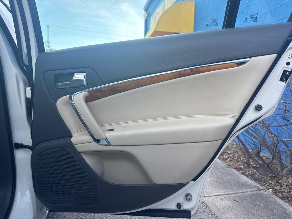 Lincoln MKZ 4dr Sdn Hybrid FWD 2012