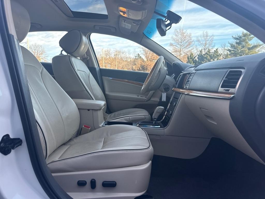 Lincoln MKZ 4dr Sdn Hybrid FWD 2012