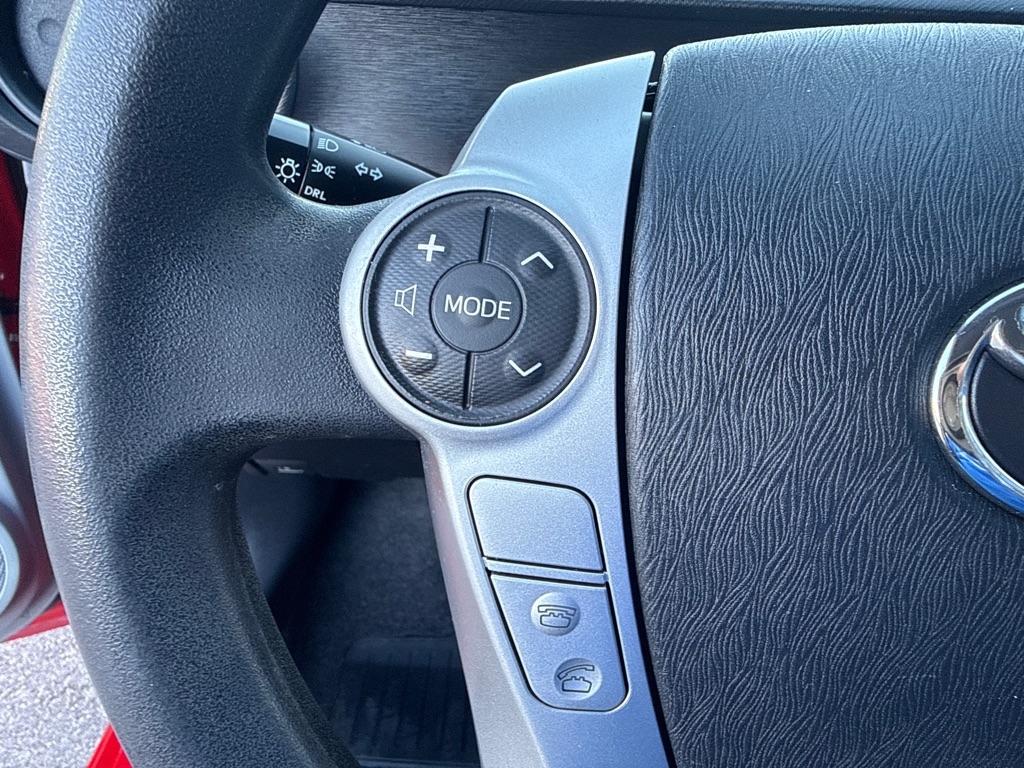 Toyota Prius c 4D Hatchback 2012