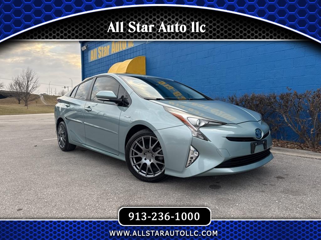 2017 Toyota Prius Three Touring HB