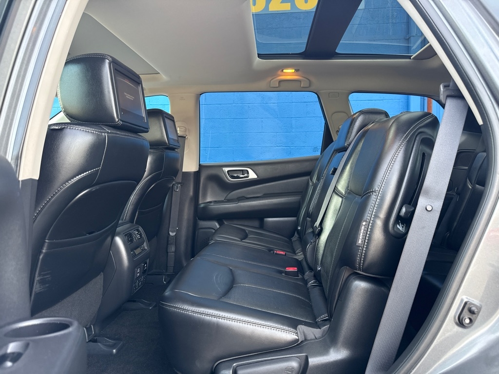 Nissan Pathfinder 4WD 4dr Platinum 2018