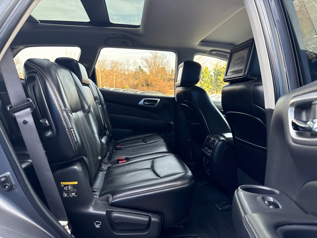 Nissan Pathfinder 4WD 4dr Platinum 2018