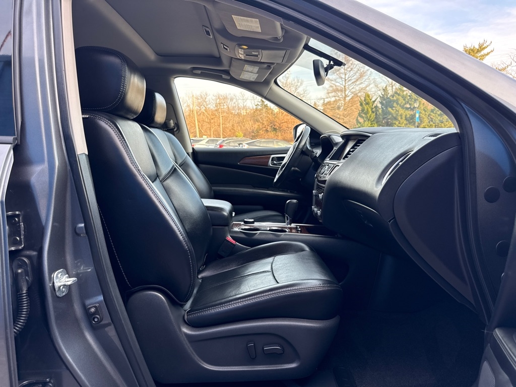 Nissan Pathfinder 4WD 4dr Platinum 2018