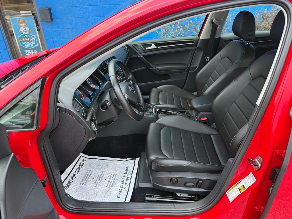 Volkswagen Golf 4dr HB Auto TSI SEL 2017