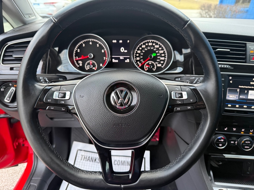 Volkswagen Golf 4dr HB Auto TSI SEL 2017