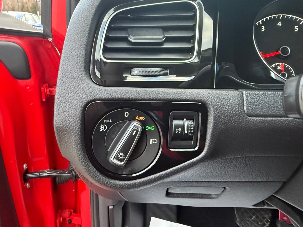 Volkswagen Golf 4dr HB Auto TSI SEL 2017