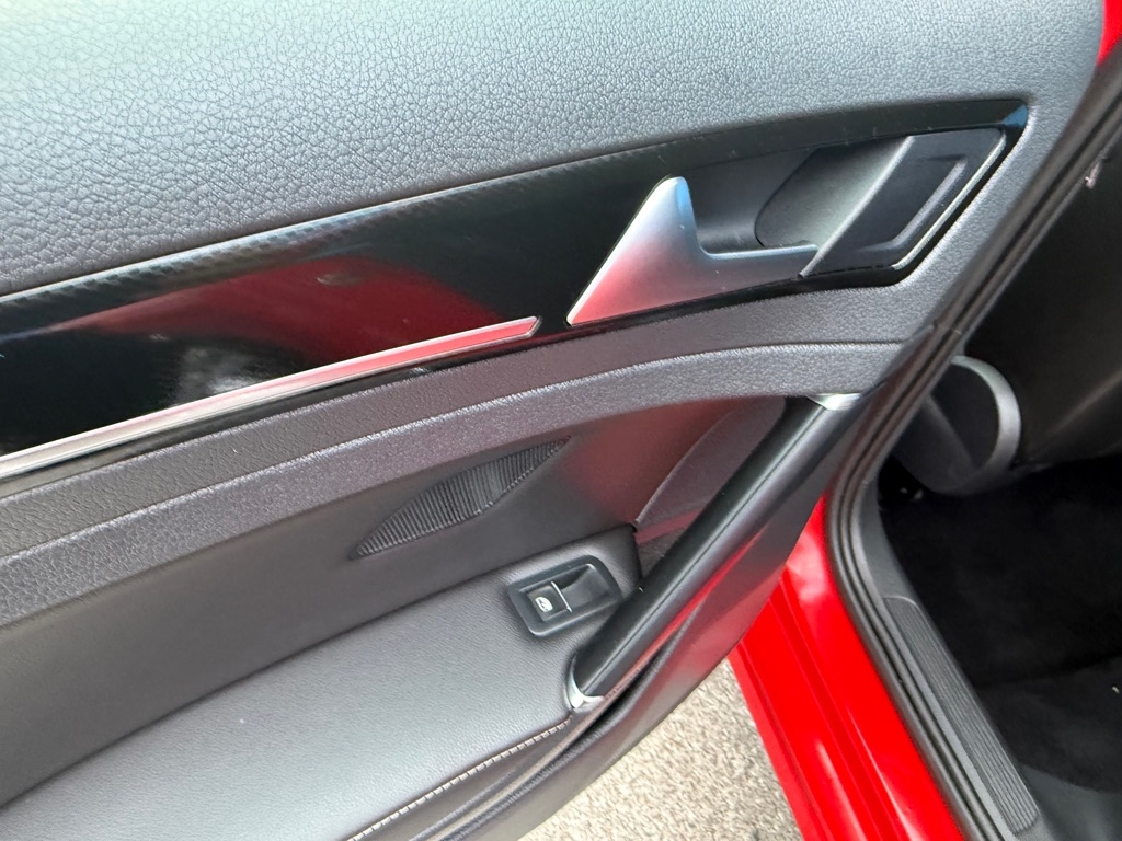 Volkswagen Golf 4dr HB Auto TSI SEL 2017