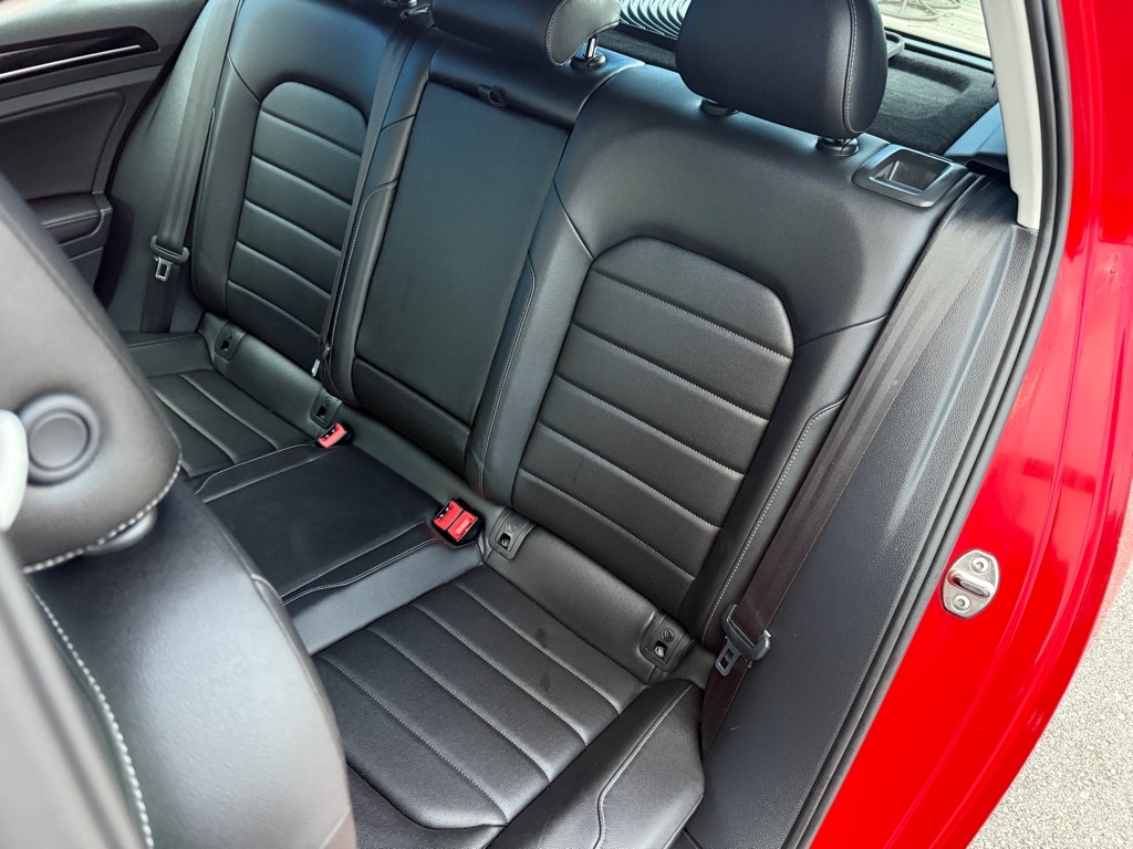 Volkswagen Golf 4dr HB Auto TSI SEL 2017