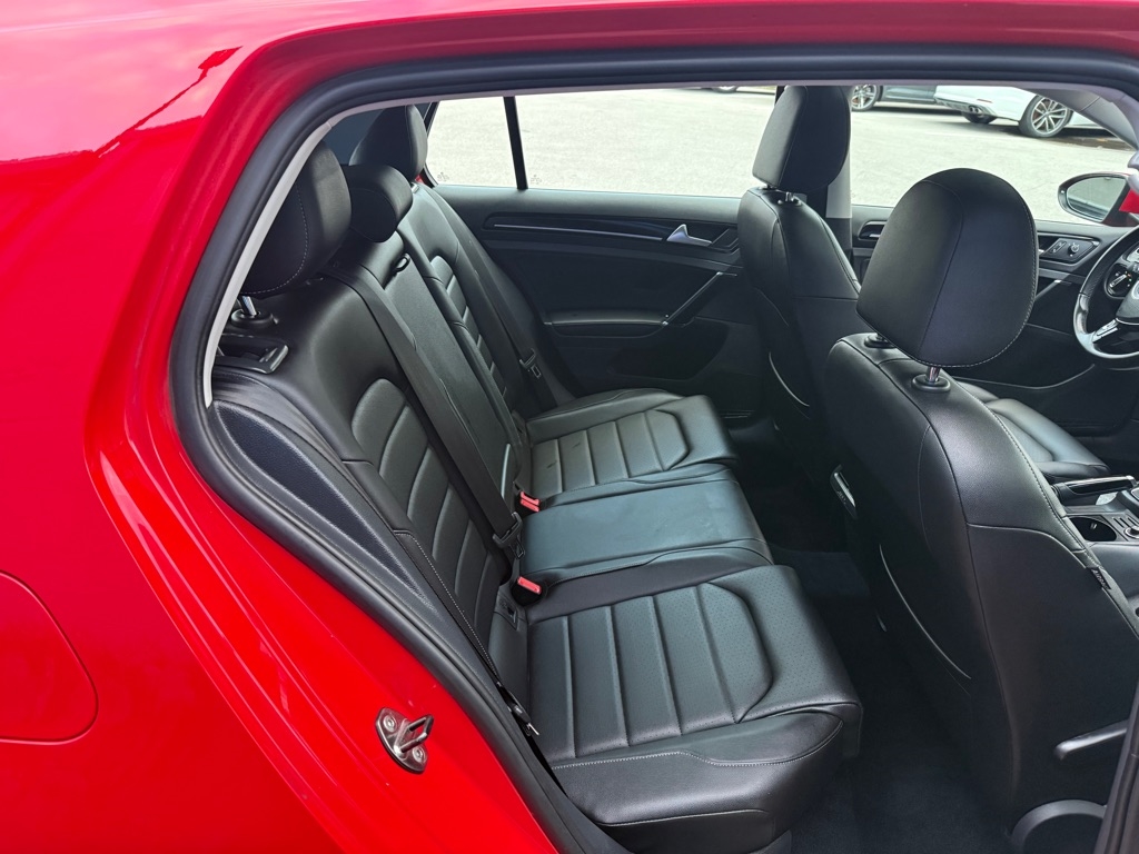 Volkswagen Golf 4dr HB Auto TSI SEL 2017