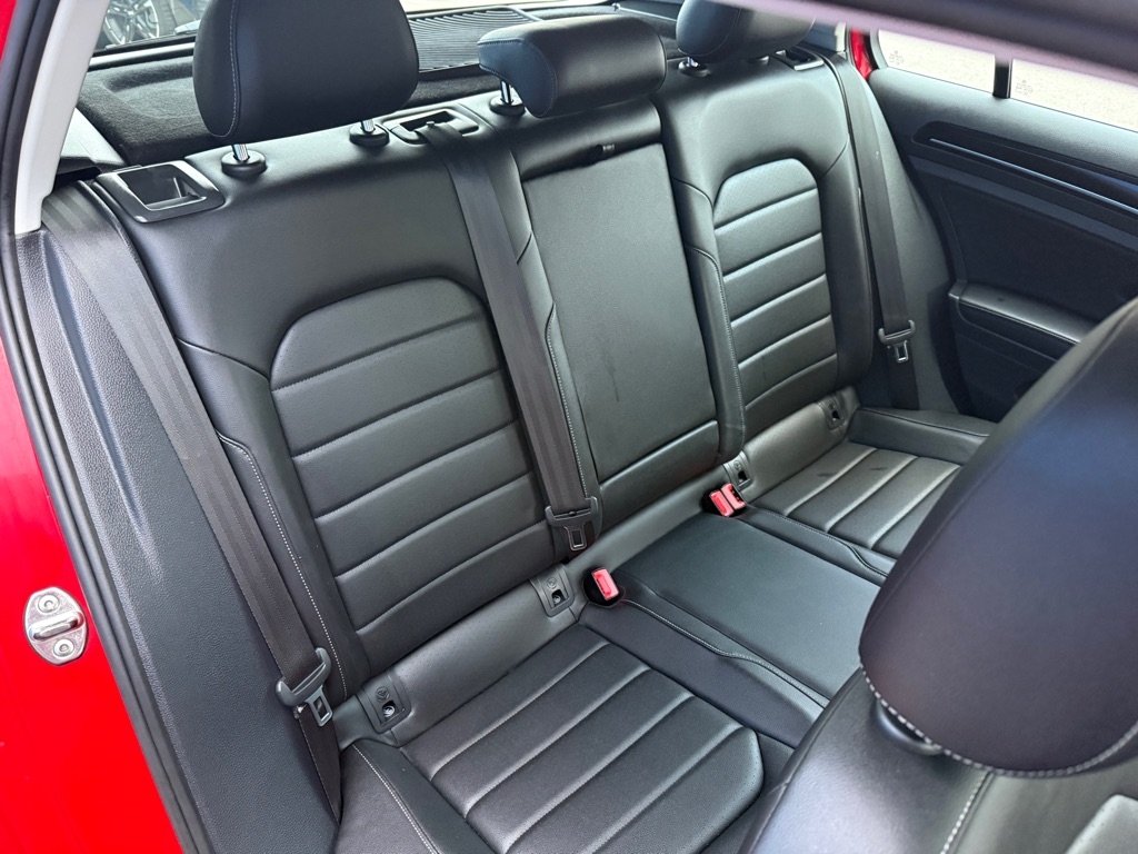 Volkswagen Golf 4dr HB Auto TSI SEL 2017