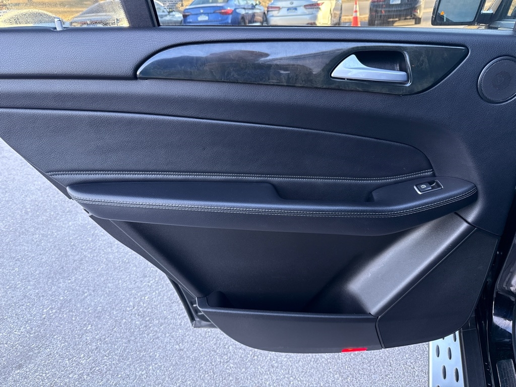 Mercedes-Benz GLS  2017