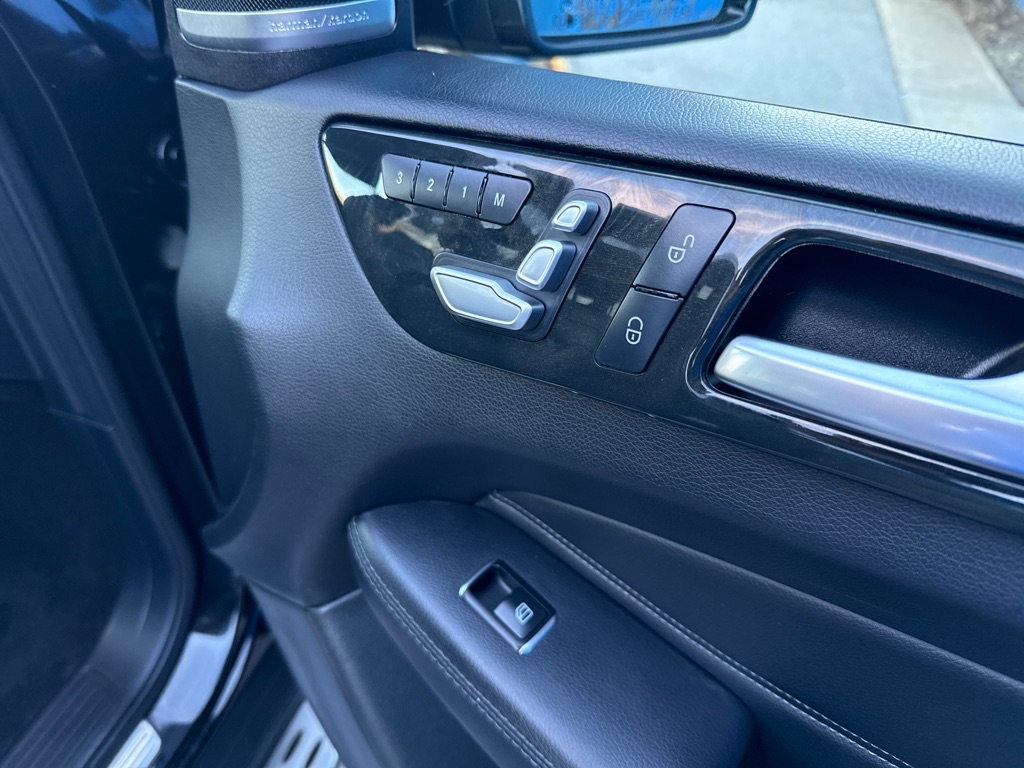 Mercedes-Benz GLS  2017