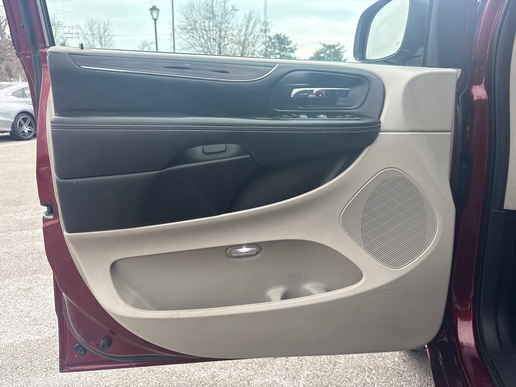 Dodge Grand Caravan SXT 2WD 2019