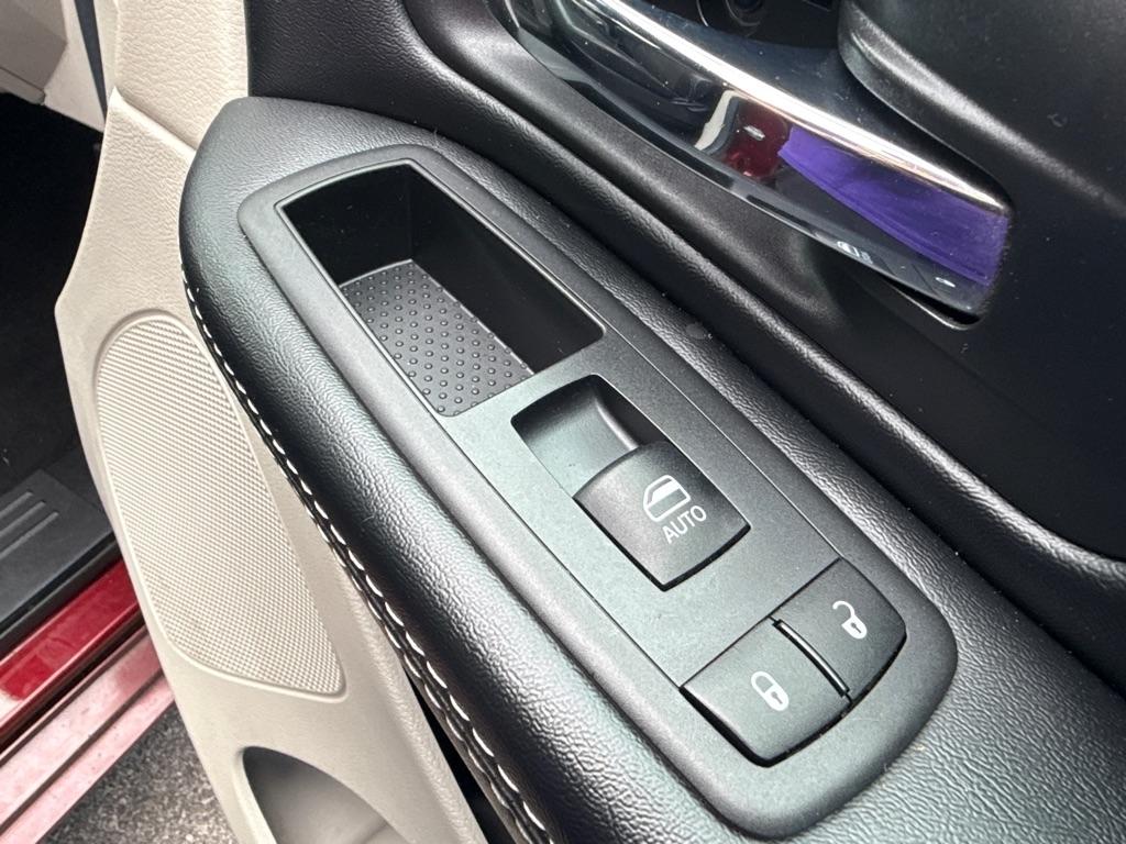 Dodge Grand Caravan SXT 2WD 2019