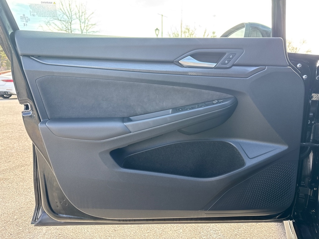 Volkswagen Golf GTI  2024