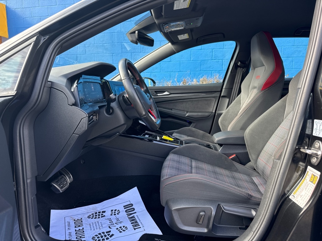 Volkswagen Golf GTI  2024