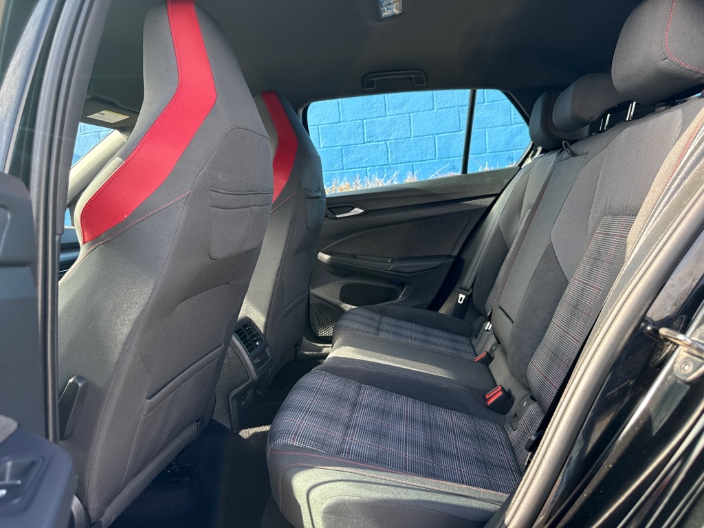 Volkswagen Golf GTI  2024