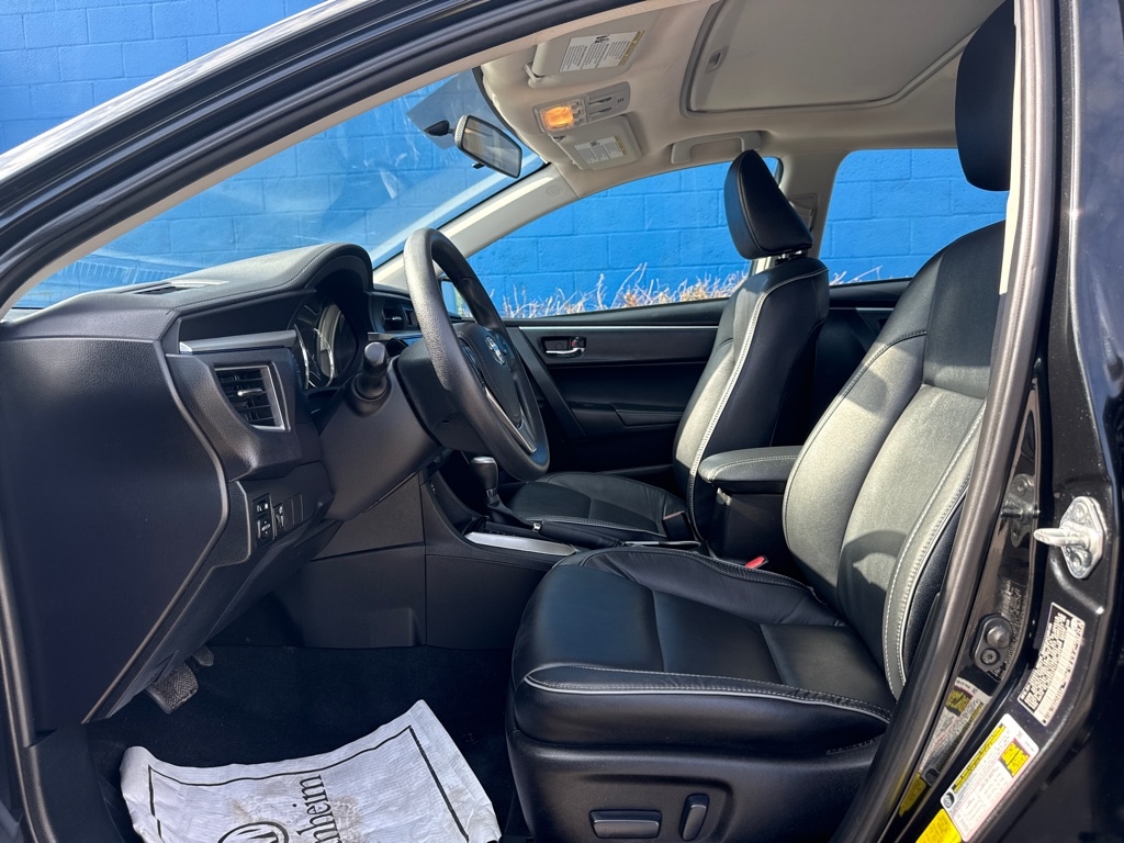 Toyota Corolla LE Premium 4D Sedan 2015