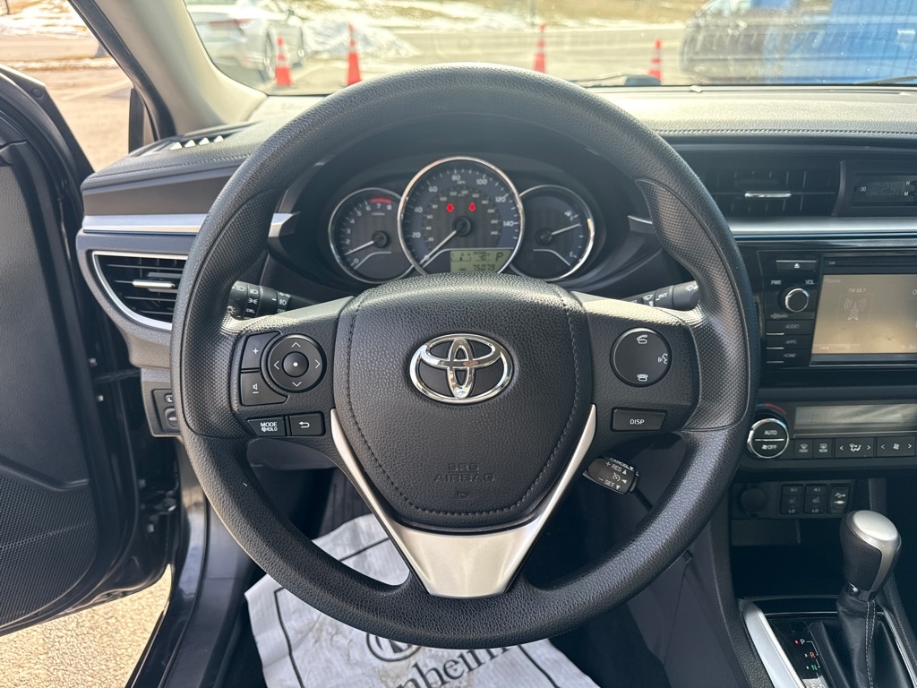 Toyota Corolla LE Premium 4D Sedan 2015