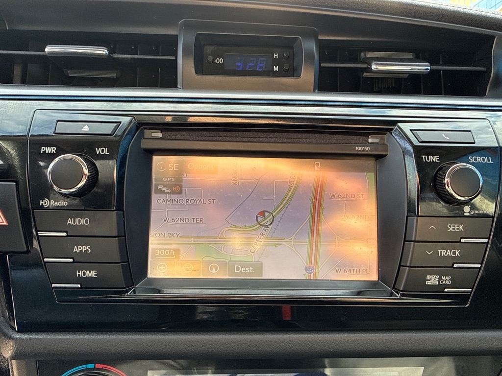 Toyota Corolla LE Premium 4D Sedan 2015