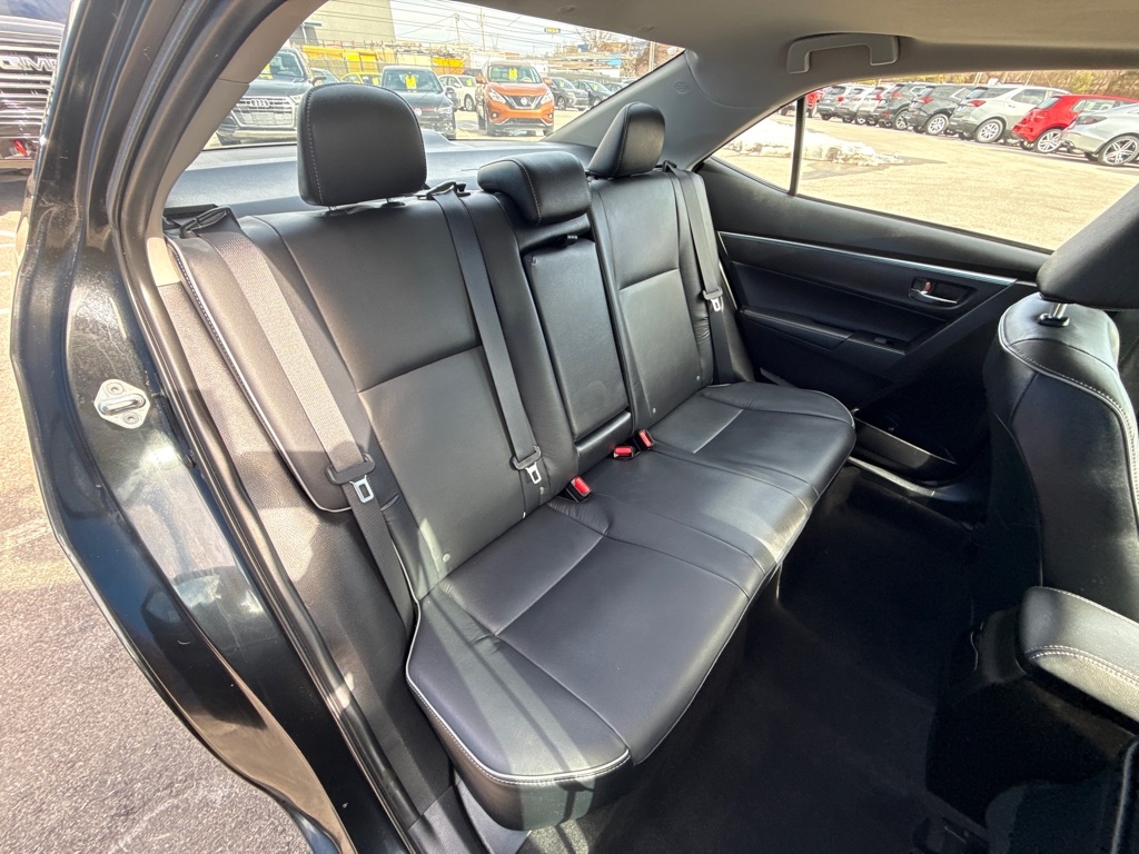 Toyota Corolla LE Premium 4D Sedan 2015