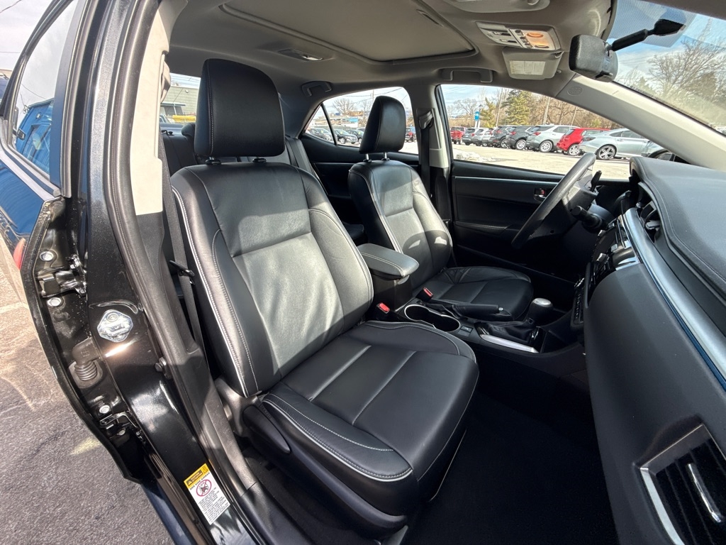 Toyota Corolla LE Premium 4D Sedan 2015