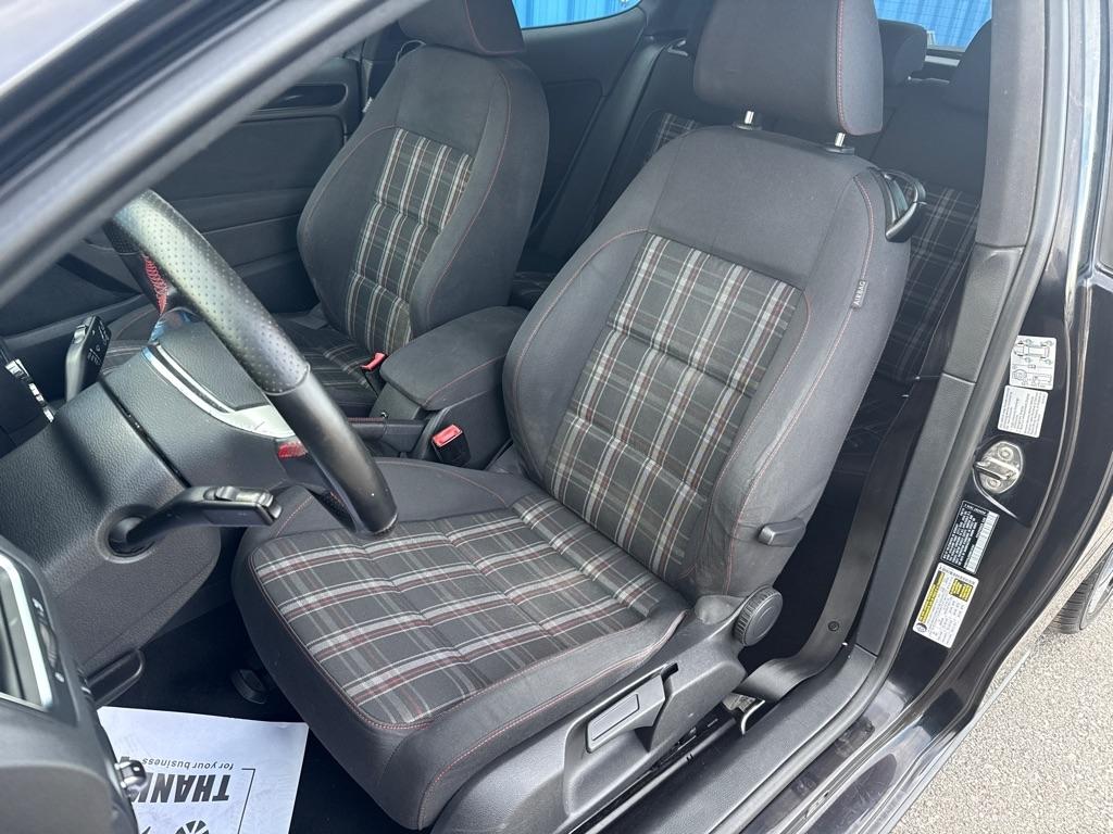 Volkswagen GTI 2dr HB Man 2011