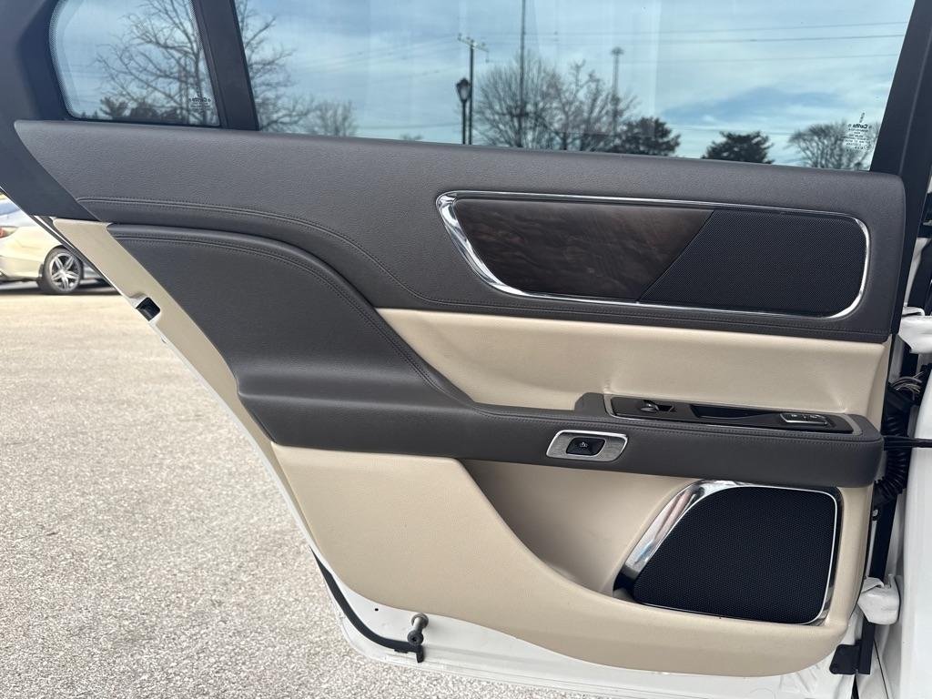 Lincoln Continental  2017