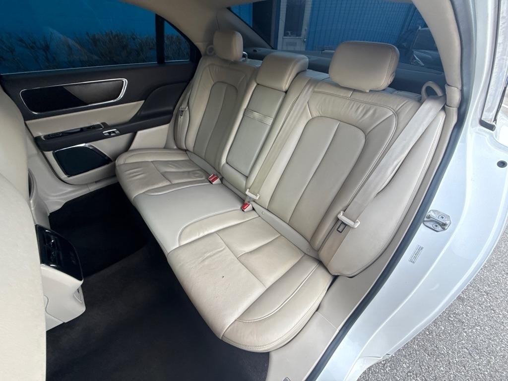 Lincoln Continental  2017