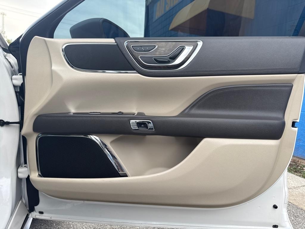 Lincoln Continental  2017