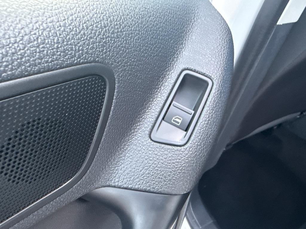 Volkswagen Tiguan S 4D SUV 4Motion 2017