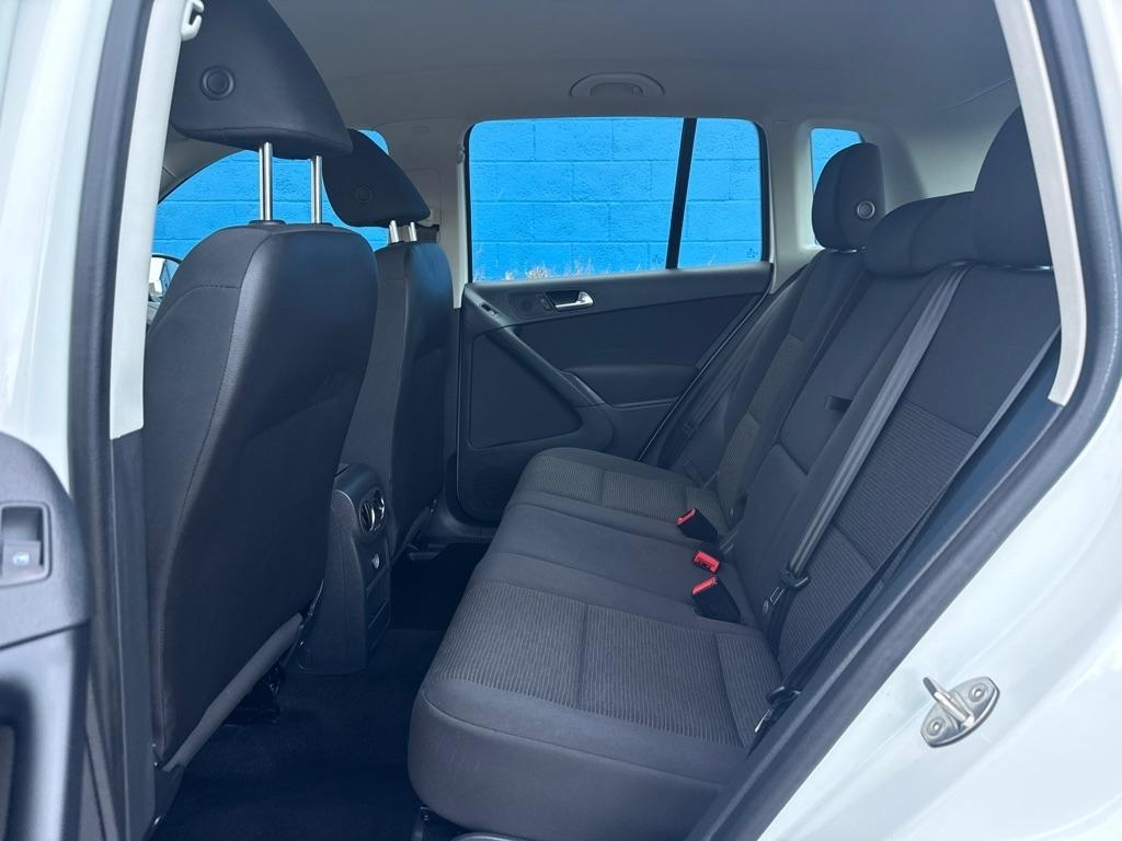 Volkswagen Tiguan S 4D SUV 4Motion 2017