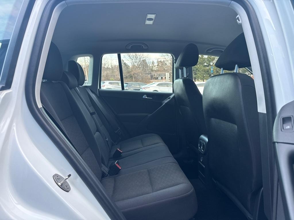 Volkswagen Tiguan S 4D SUV 4Motion 2017