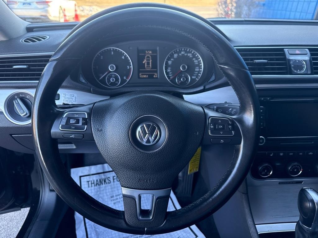 Volkswagen Passat SE 2.0 TDI 4D Sedan 2013