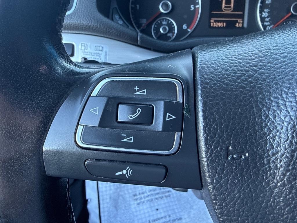 Volkswagen Passat SE 2.0 TDI 4D Sedan 2013