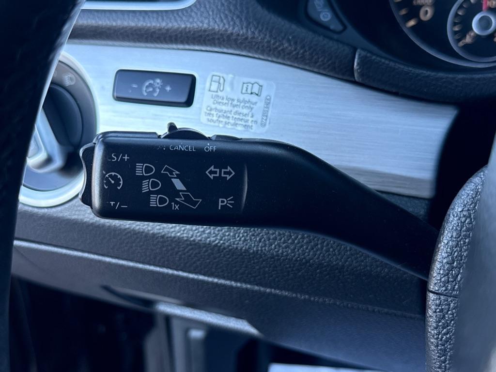 Volkswagen Passat SE 2.0 TDI 4D Sedan 2013