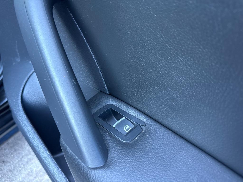 Volkswagen Passat SE 2.0 TDI 4D Sedan 2013