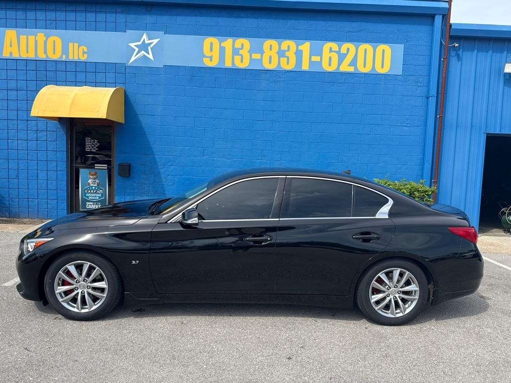 Infiniti Q50 Base 4D Sedan AWD 2014