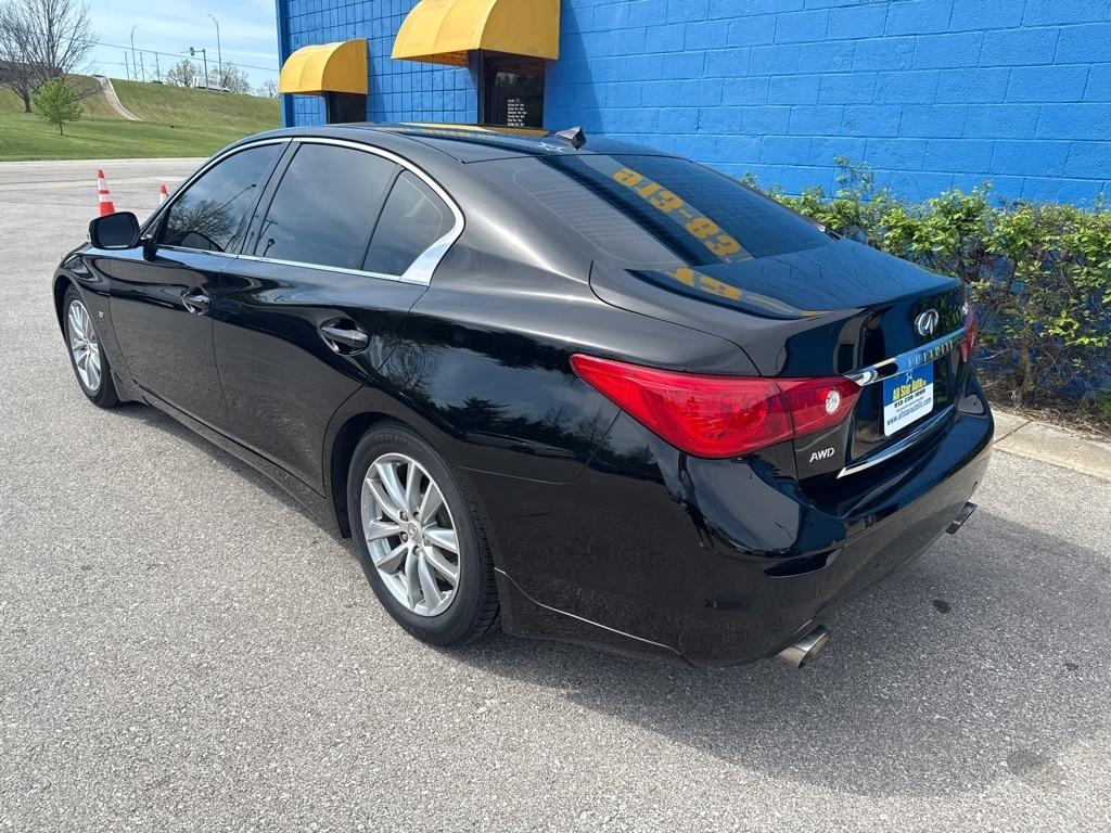 Infiniti Q50 Base 4D Sedan AWD 2014