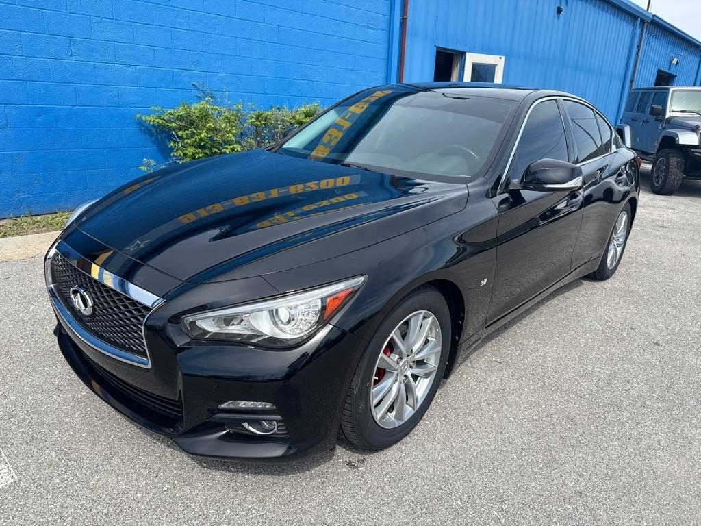 Infiniti Q50 Base 4D Sedan AWD 2014