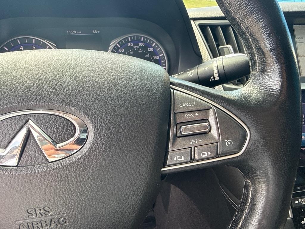 Infiniti Q50 Base 4D Sedan AWD 2014